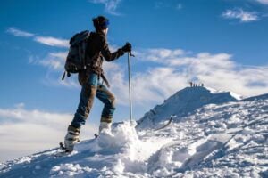 Must-Know Dressing Tips for Cold Weather Hiking – Snow Angel