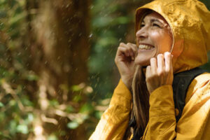 Randonner sous la pluie : 7 bonnes raisons d'en profiter