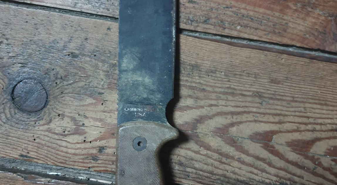 petit-couteau-suisse-ou-couteau-de-bushcraft